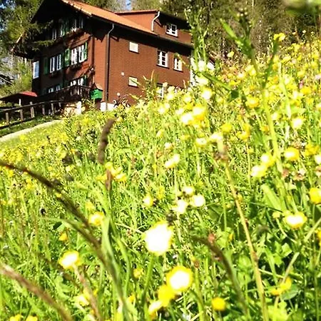 Hotel Hari Im Schlegeli Maison d'hôtes *