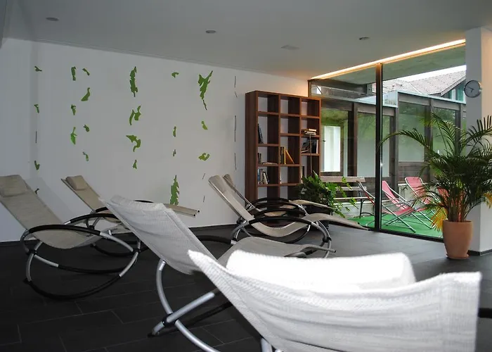 Guest house Hotel Hari Im Schlegeli *