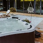 Hotel Hari Im Schlegeli Guest house