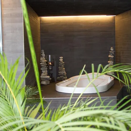 Hotel Hari Im Schlegeli אדלבודן