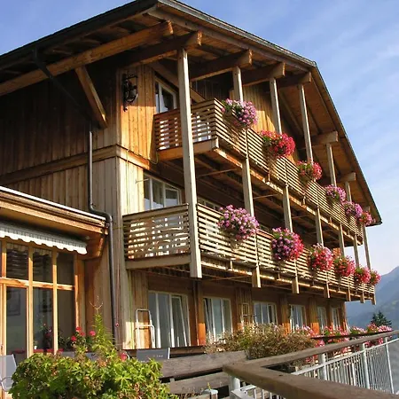 Hotel Hari Im Schlegeli *