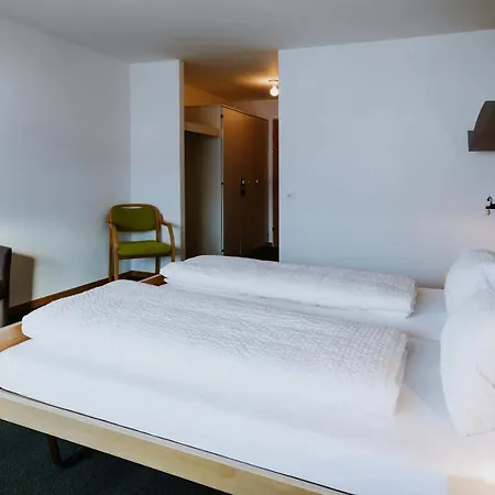 Hotel Hari Im Schlegeli בית הארחה