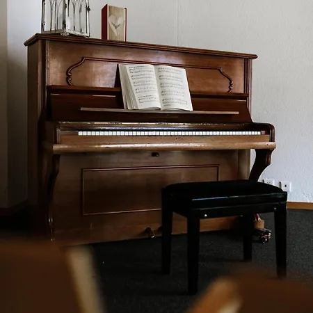 Hotel Hari Im Schlegeli אדלבודן