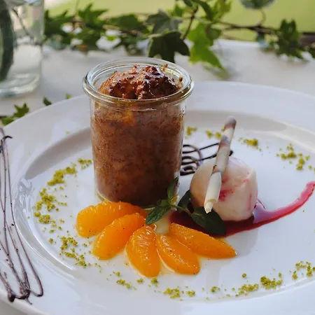 Hotel Hari Im Schlegeli בית הארחה *