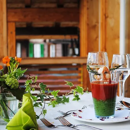 Hotel Hari Im Schlegeli אדלבודן